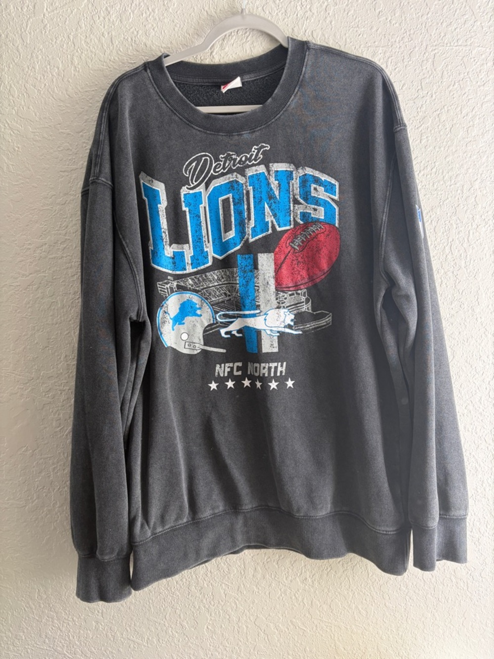 Detroit Lions Graphic Crewneck Sweatshirt - Charcoal